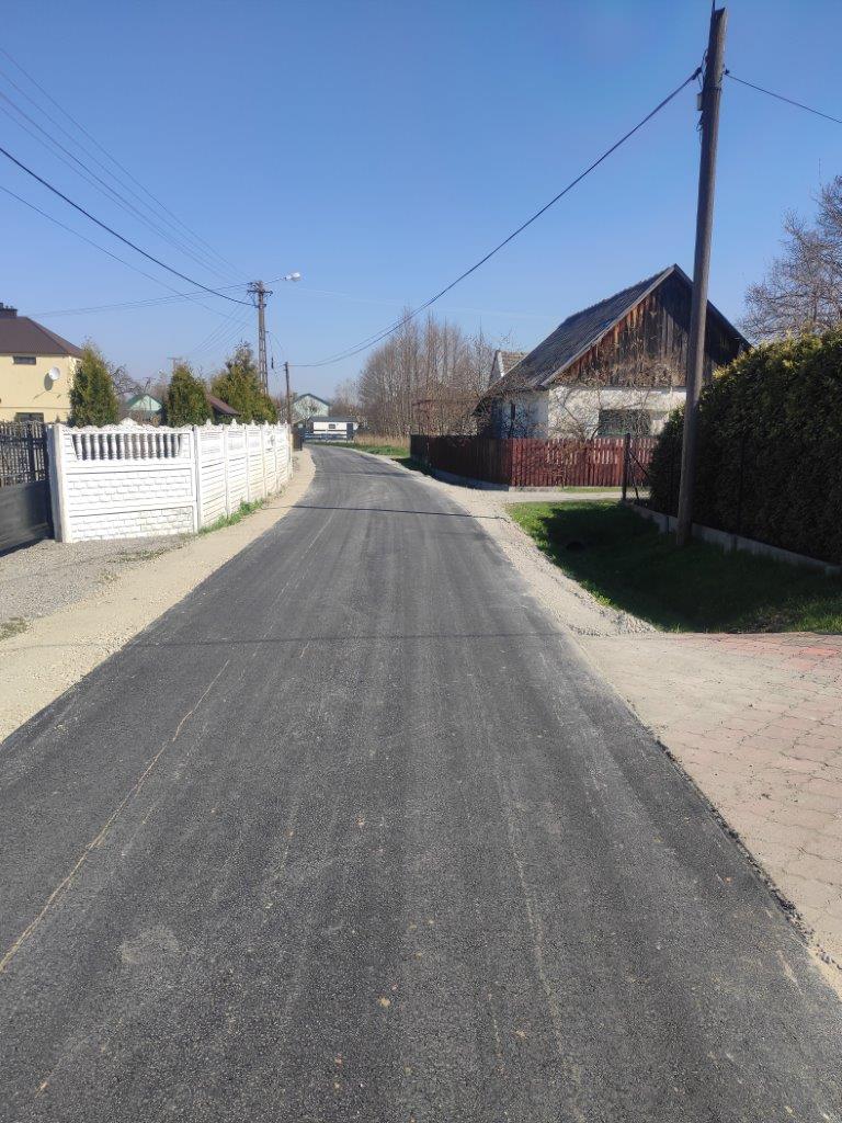 Modernizacja drogi gminnej Trześń za remizą – 485 mb